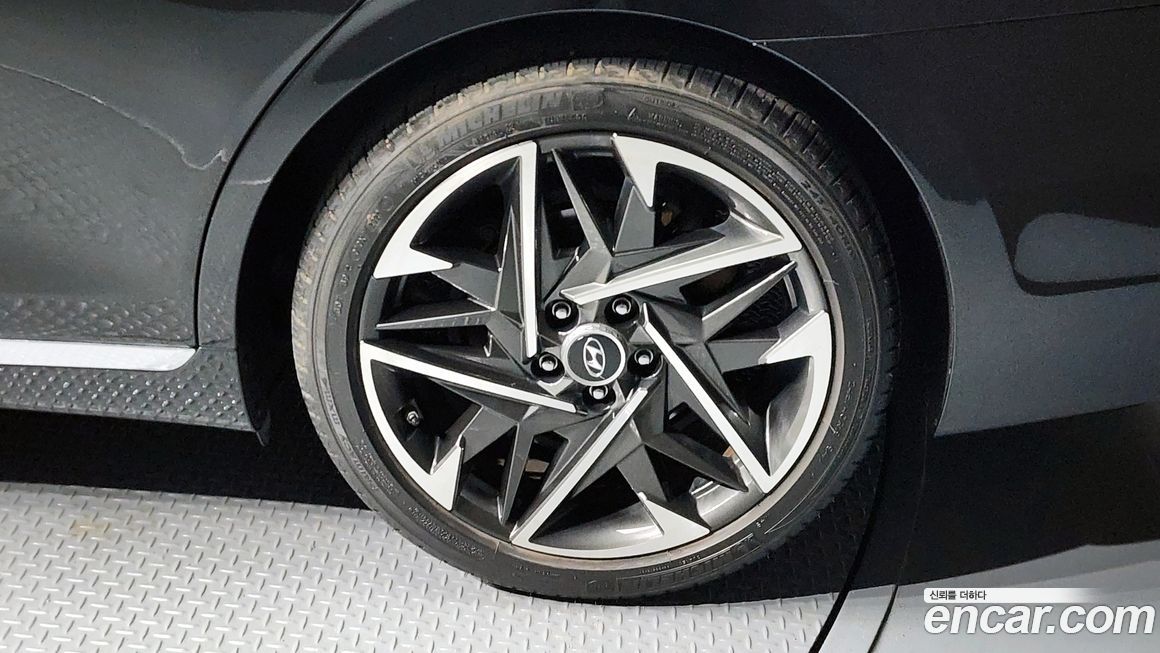 Hyundai Grandeur 2021