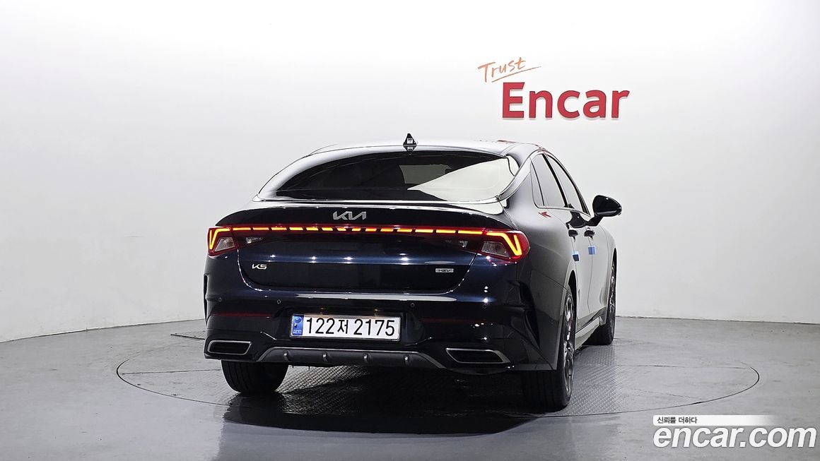 Kia K5 2023