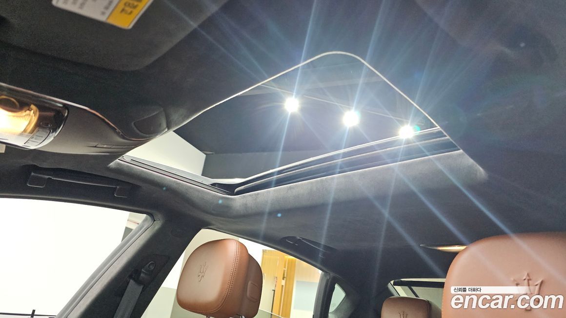 Maserati Quattroporte 2014