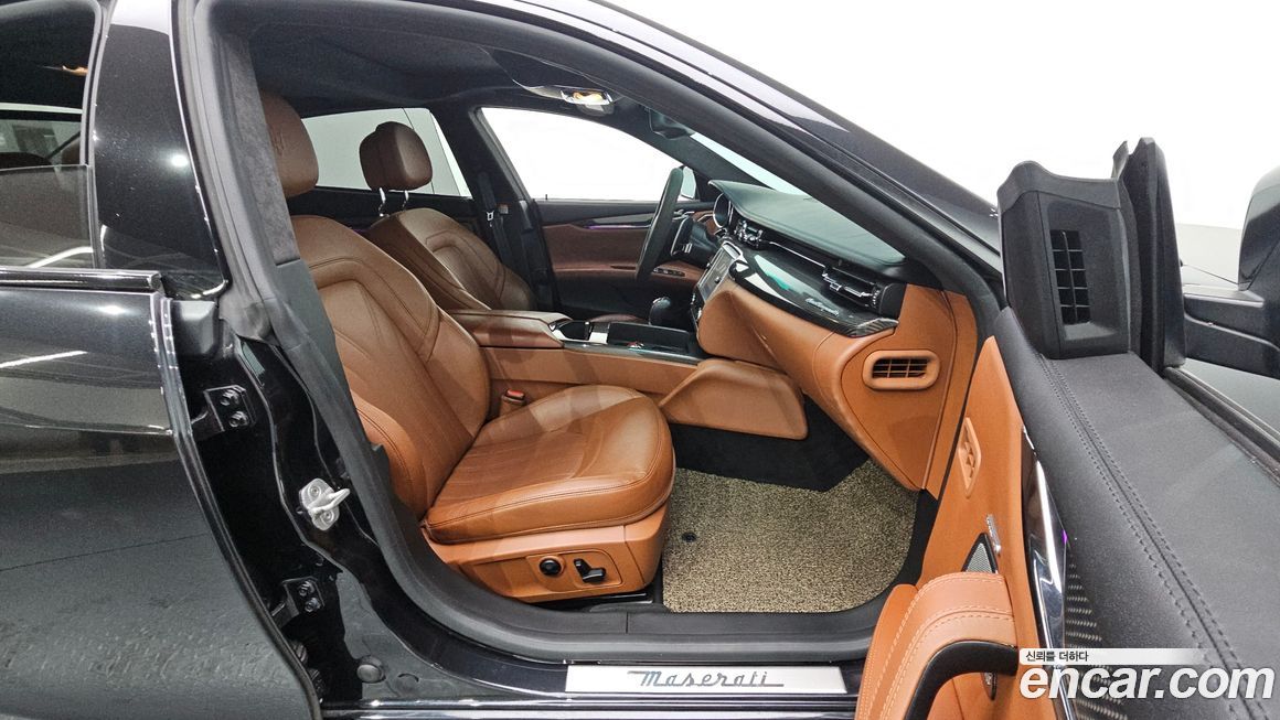 Maserati Quattroporte 2014