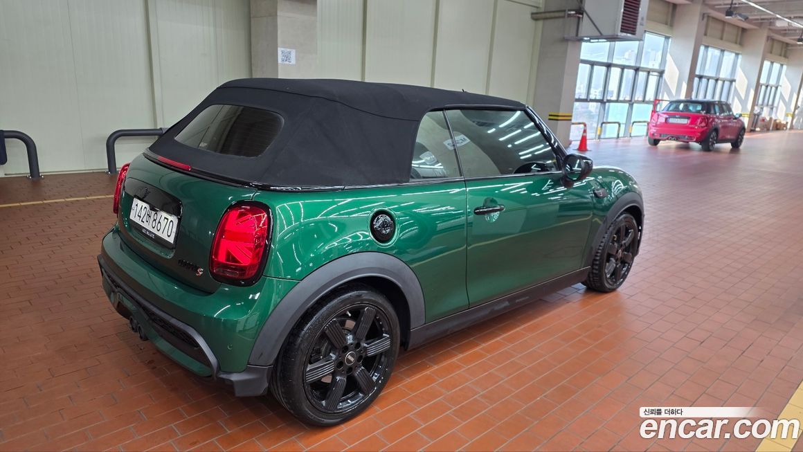 Mini Cooper Convertible 2022
