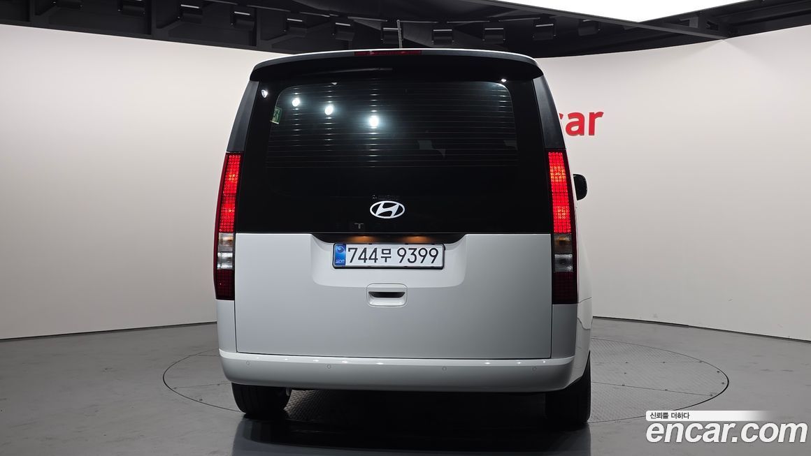 Hyundai Staria 2025