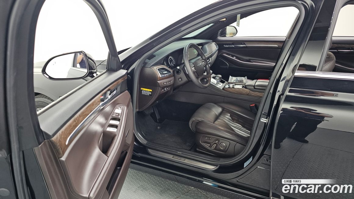 Genesis G90 2021