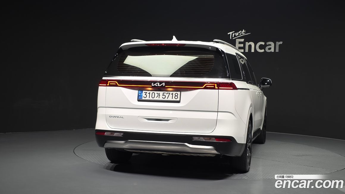 Kia Canival 2023