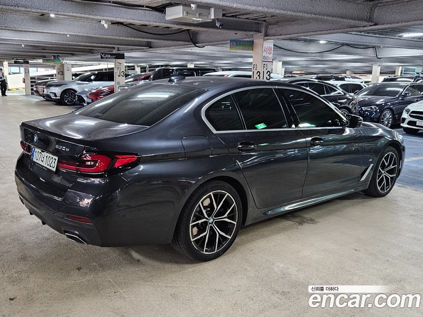 BMW 5-Series 2021