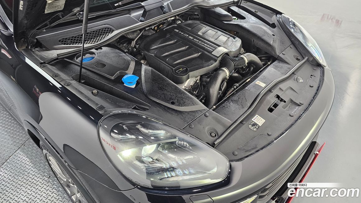 Porsche Cayenne 2016