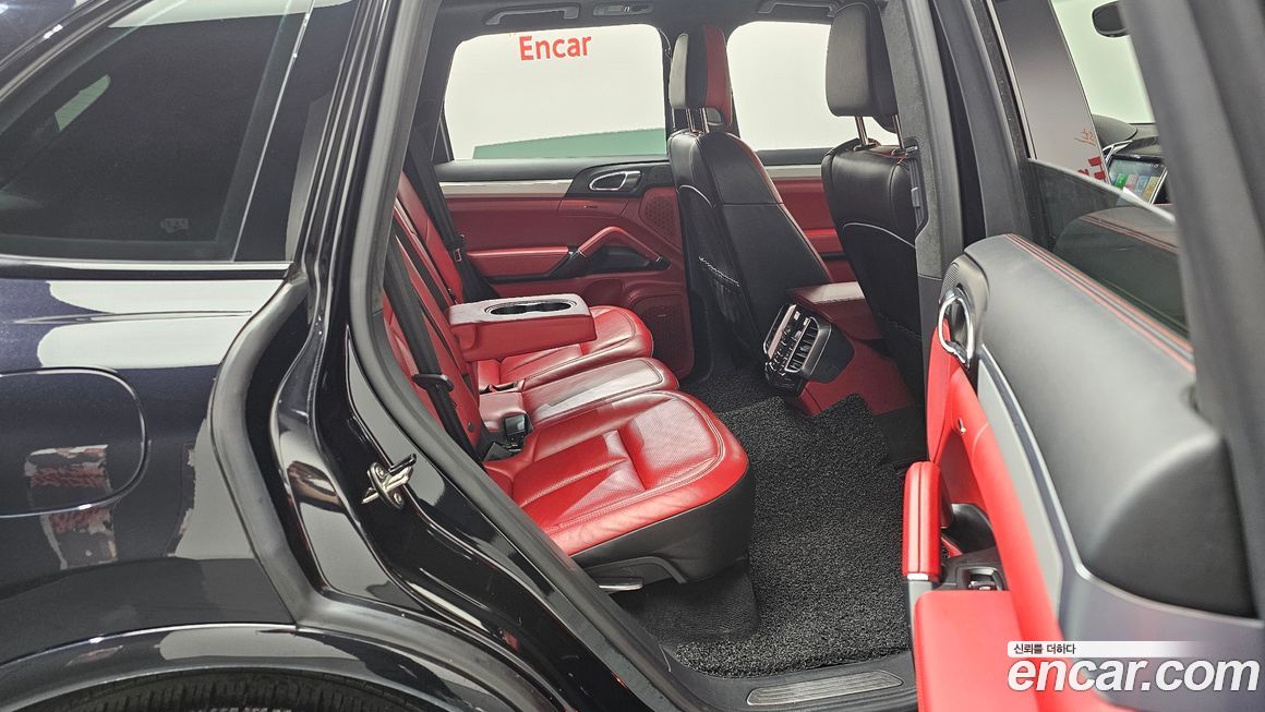 Porsche Cayenne 2016