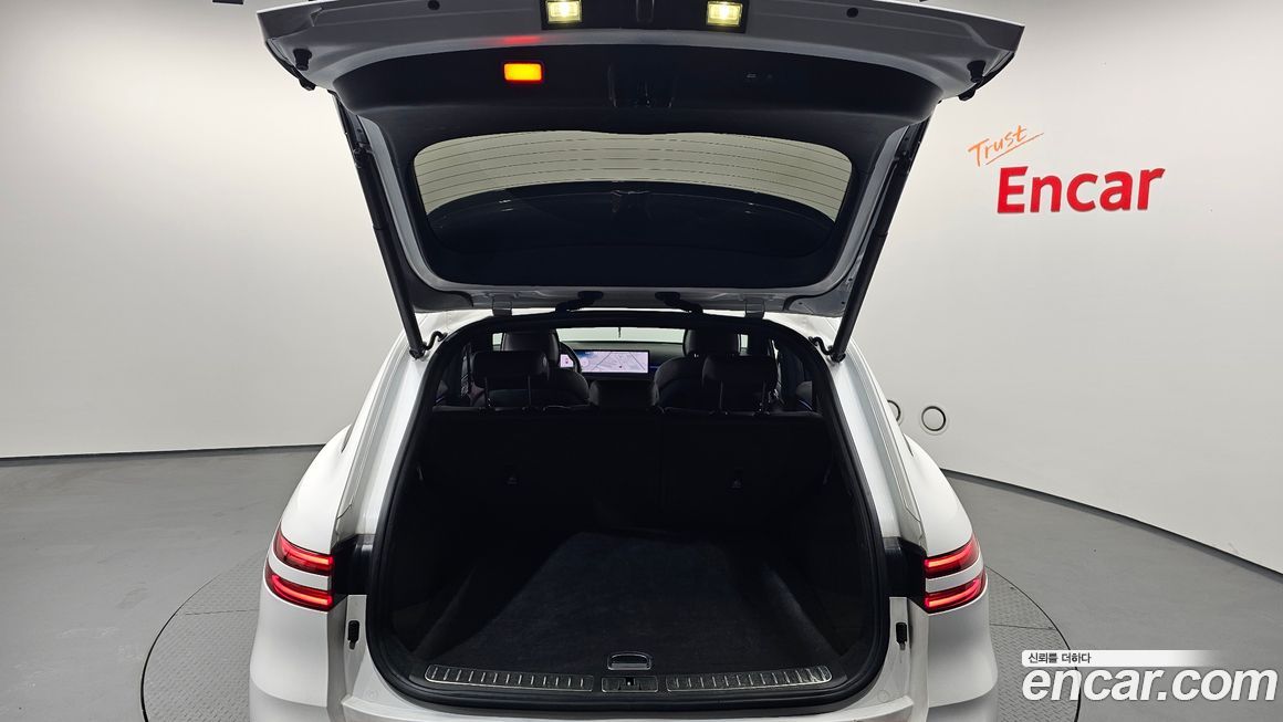 Genesis GV70 2025