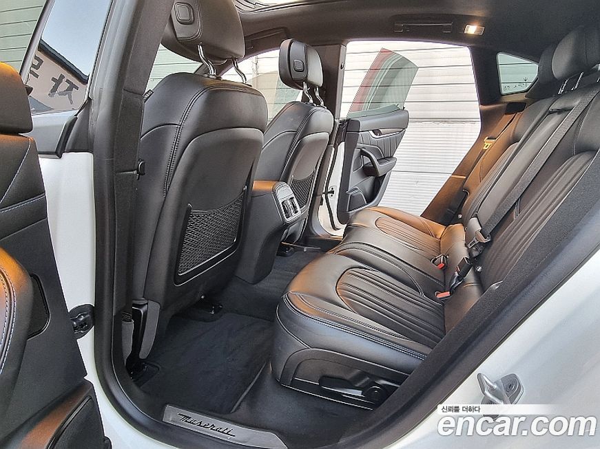 Maserati Levante 2022