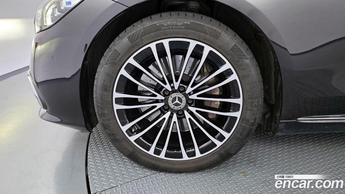 Mercedes-Benz S-Class 2022