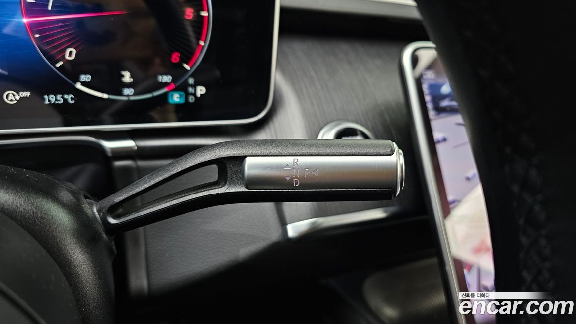 Mercedes-Benz S-Class 2022