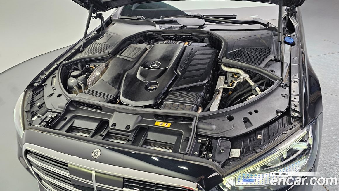 Mercedes-Benz S-Class 2022