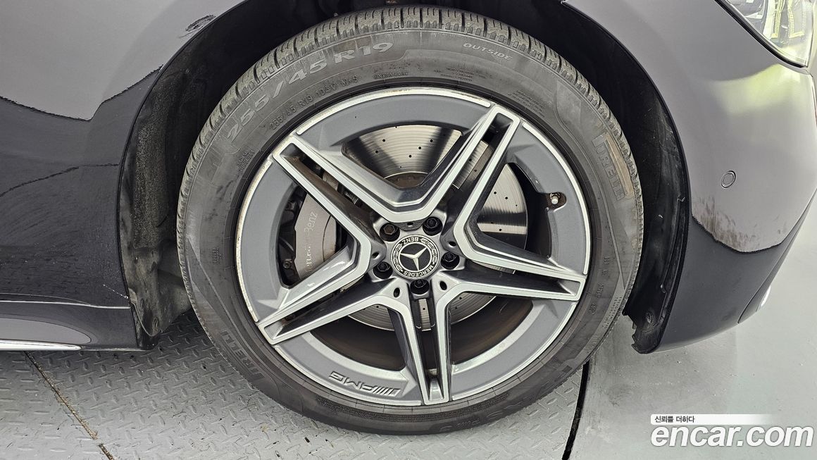 Mercedes-Benz S-Class 2022