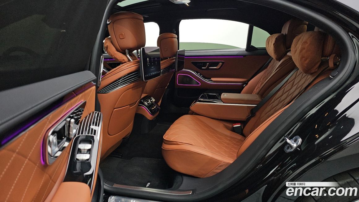 Mercedes-Benz S-Class 2025