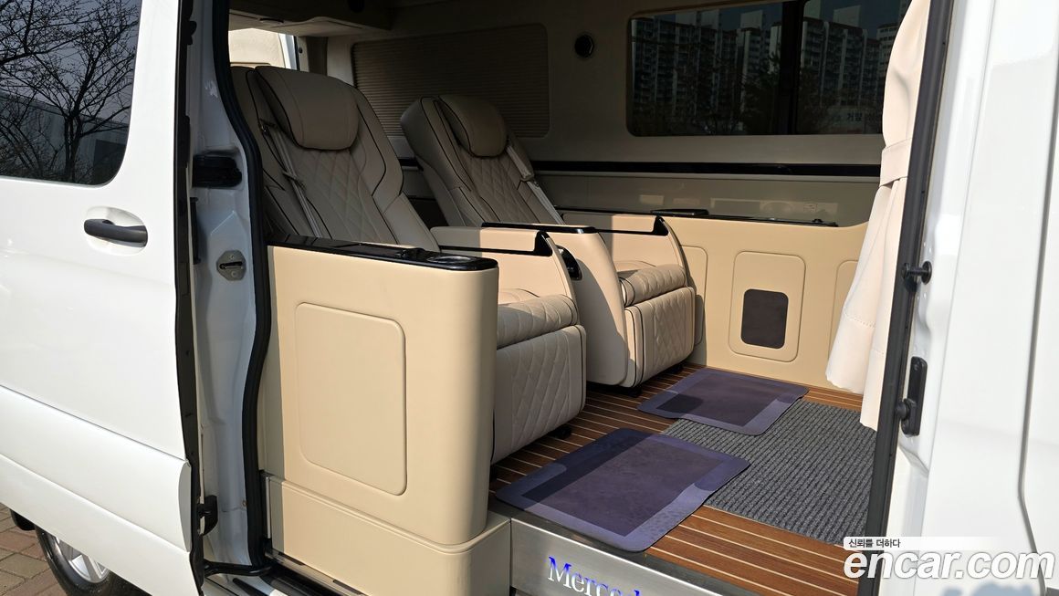 Mercedes-Benz Sprinter 2024