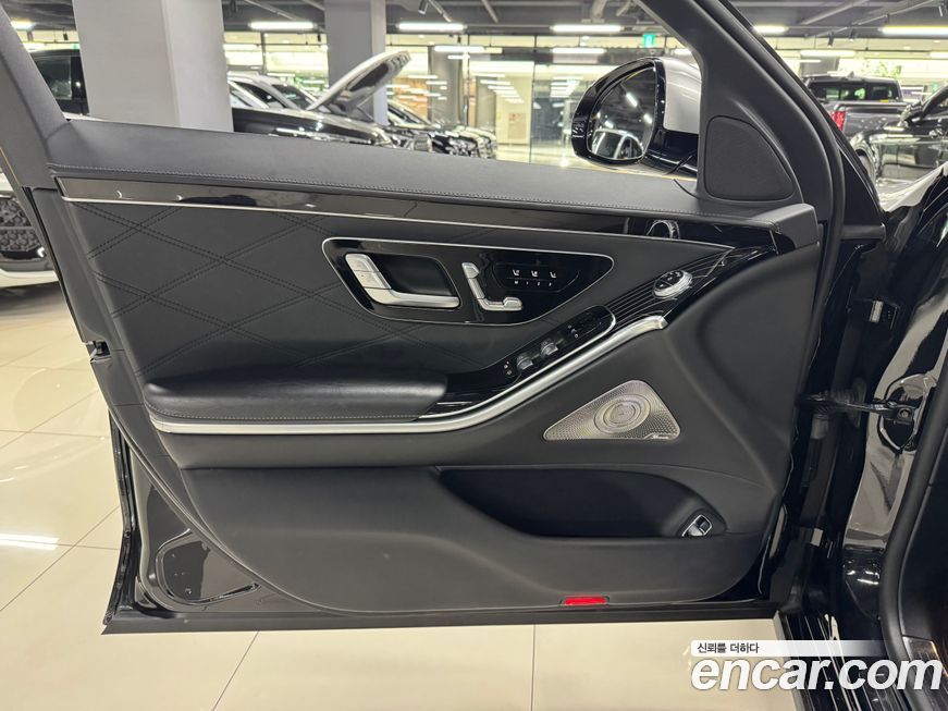 Mercedes-Benz S-Class 2022