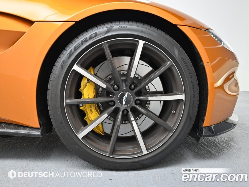 Astonmartin Vantage 2023