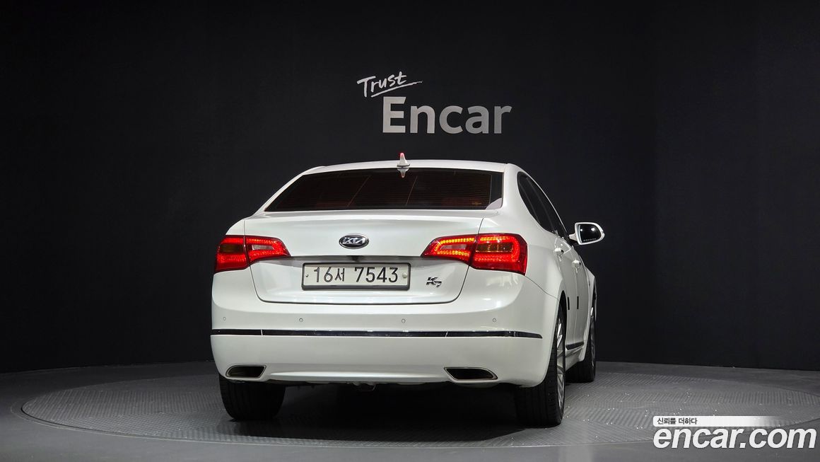 Kia K7 2011