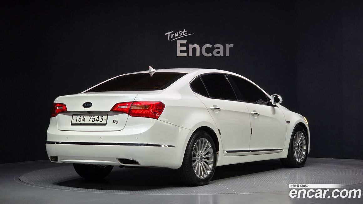 Kia K7 2011