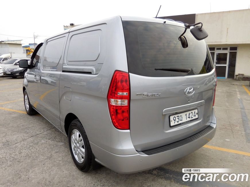 Hyundai Starex 2019