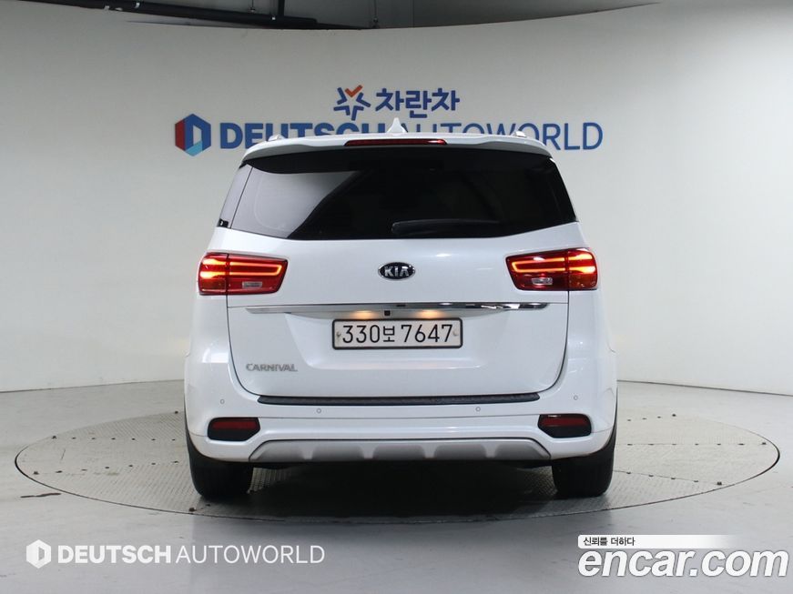 Kia Canival 2020