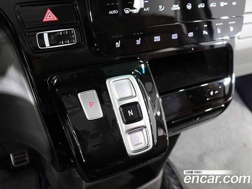 Hyundai Staria 2023