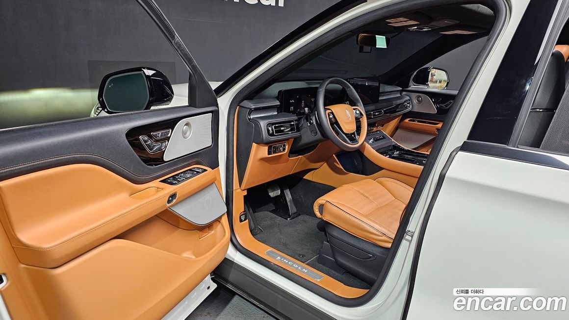 Lincoln Aviator 2025