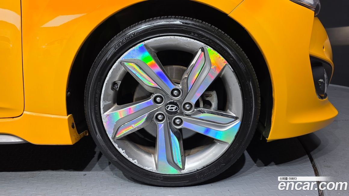 Hyundai Veloster 2015