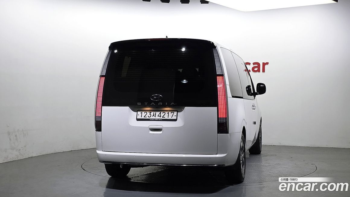 Hyundai Staria 2023