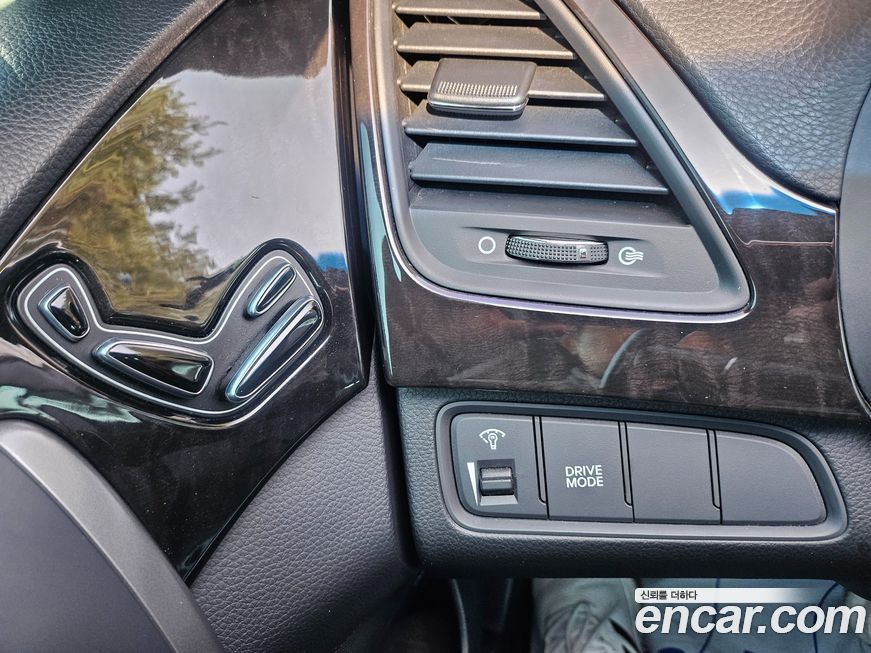 Hyundai Grandeur 2016