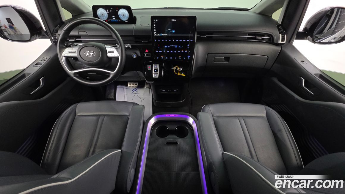Hyundai Staria 2023