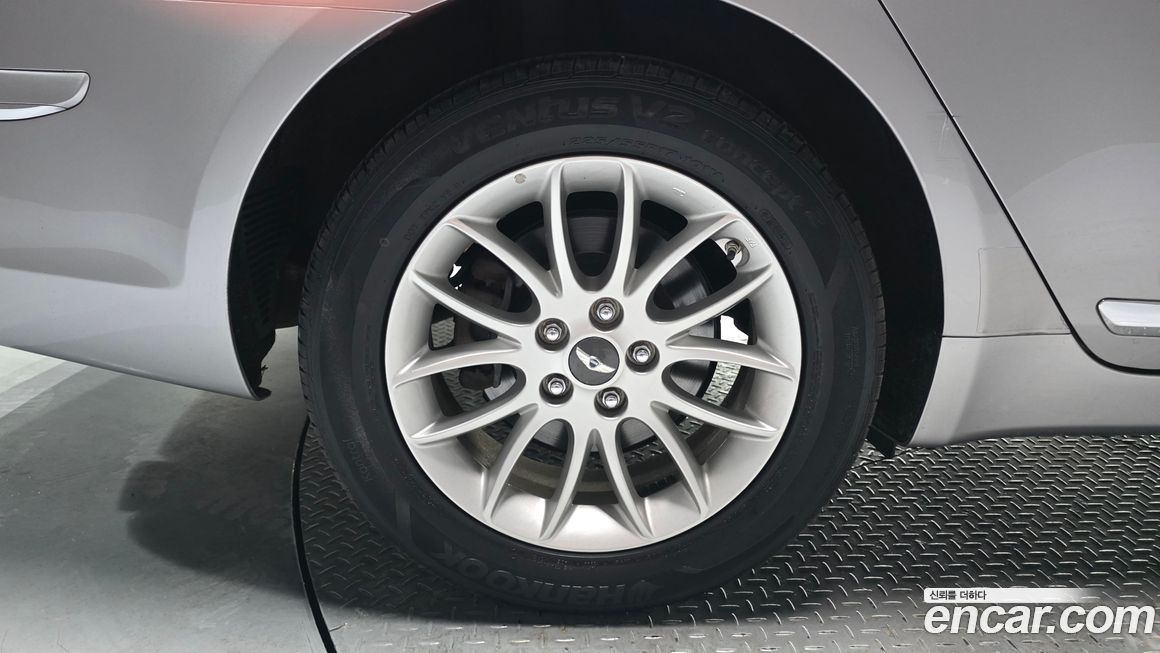 Hyundai Genesis 2010