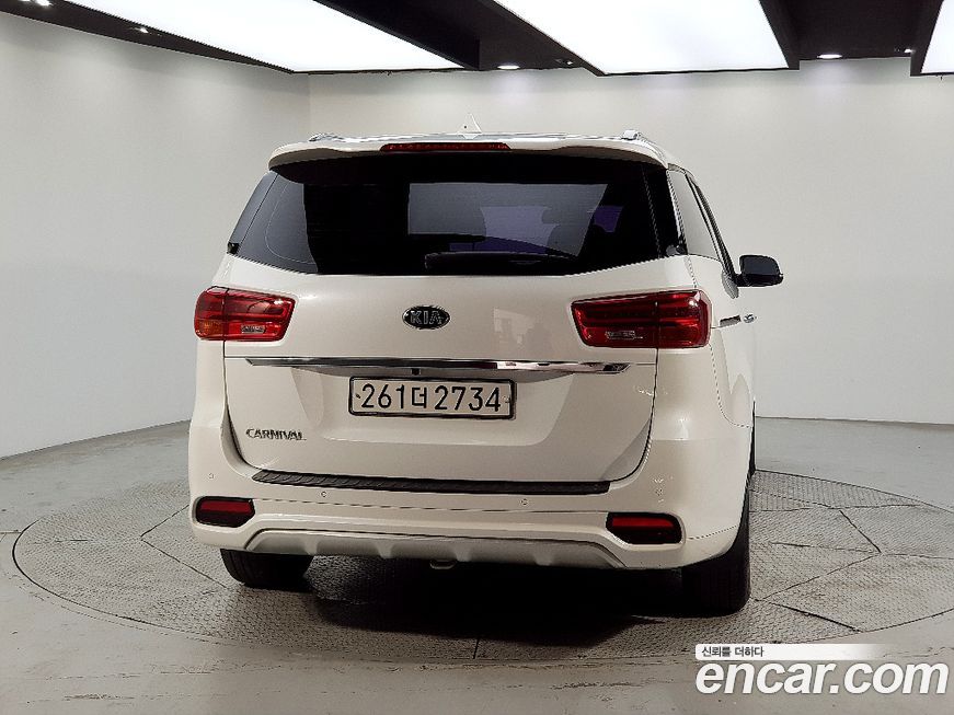 Kia Canival 2019