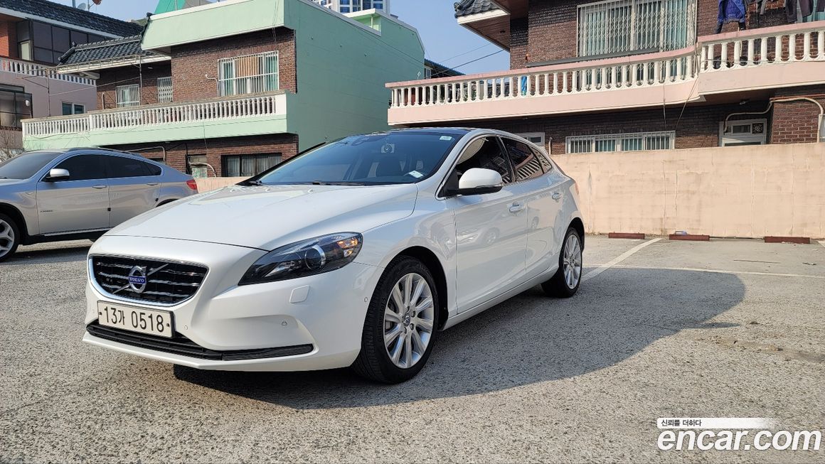 Volvo V40 2016