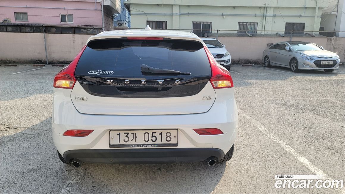 Volvo V40 2016