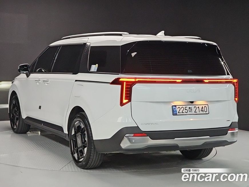 Kia Canival 2025