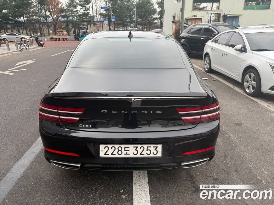 Genesis G80 2023