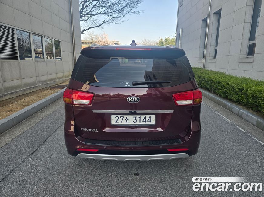 Kia Canival 2018