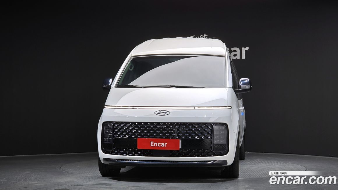 Hyundai Staria 2024