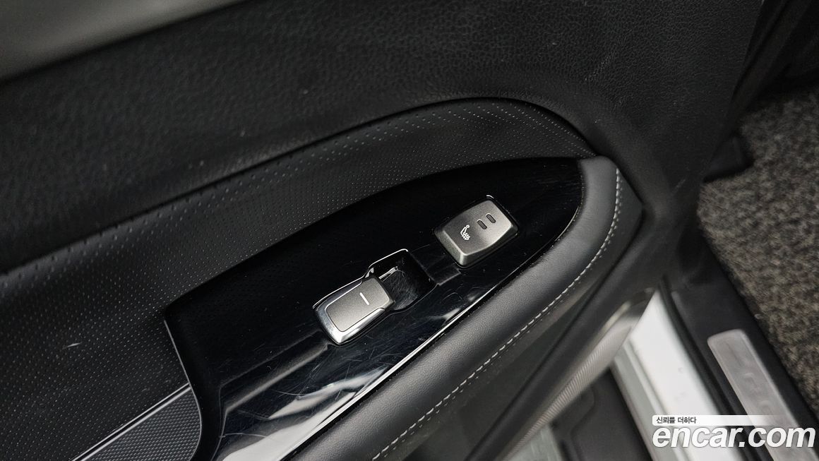 KG_Mobility_Ssangyong Rexton 2018