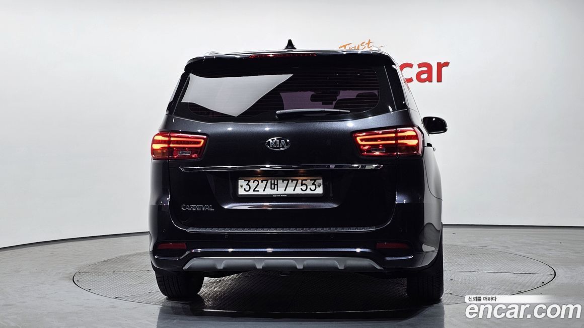 Kia Canival 2020