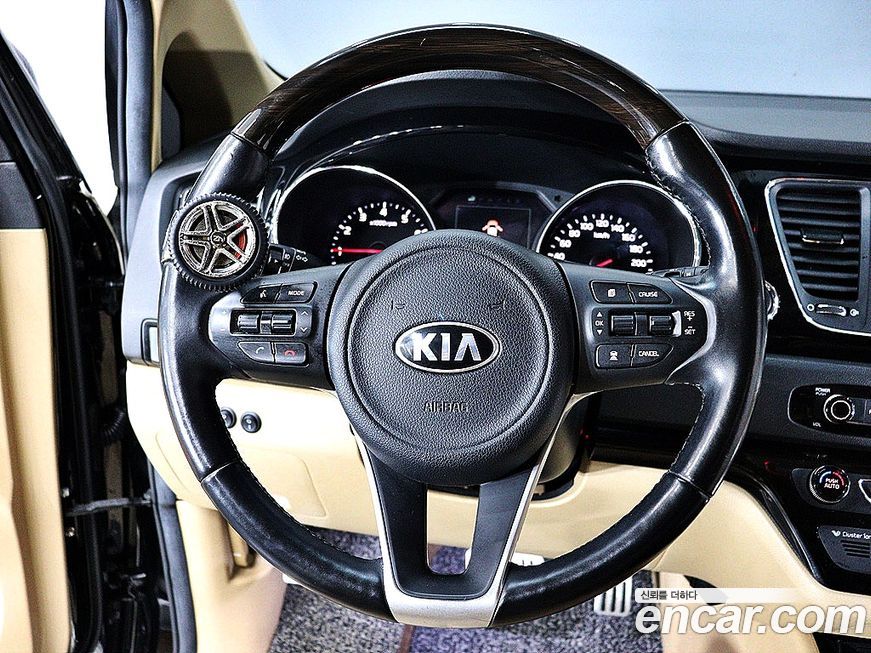 Kia Canival 2017
