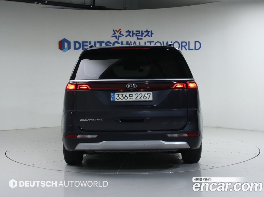 Kia Canival 2021