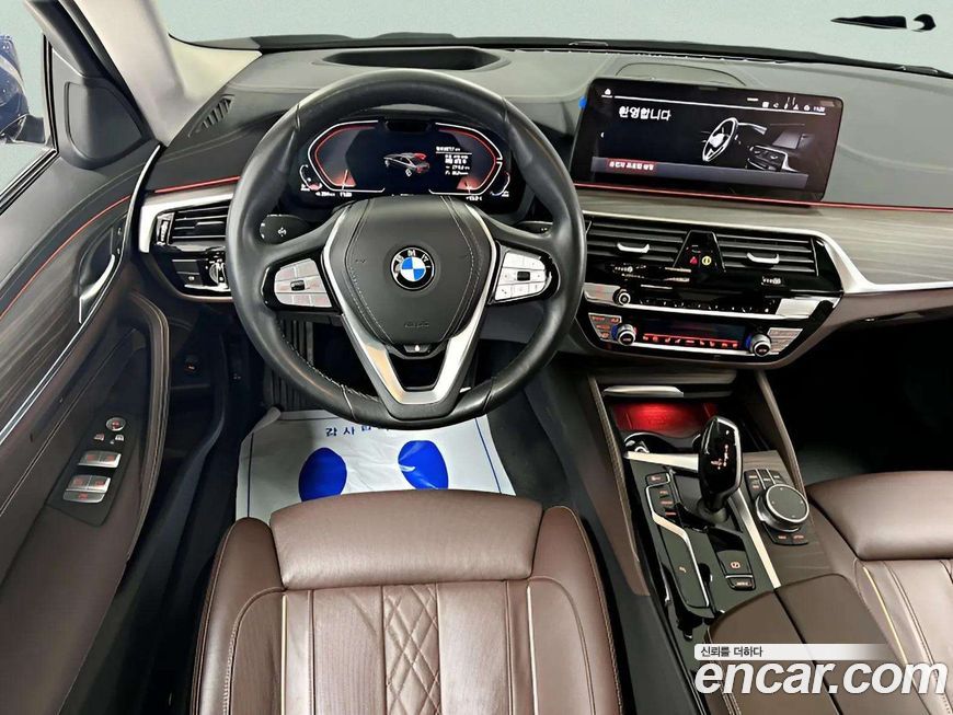 BMW 5-Series 2021