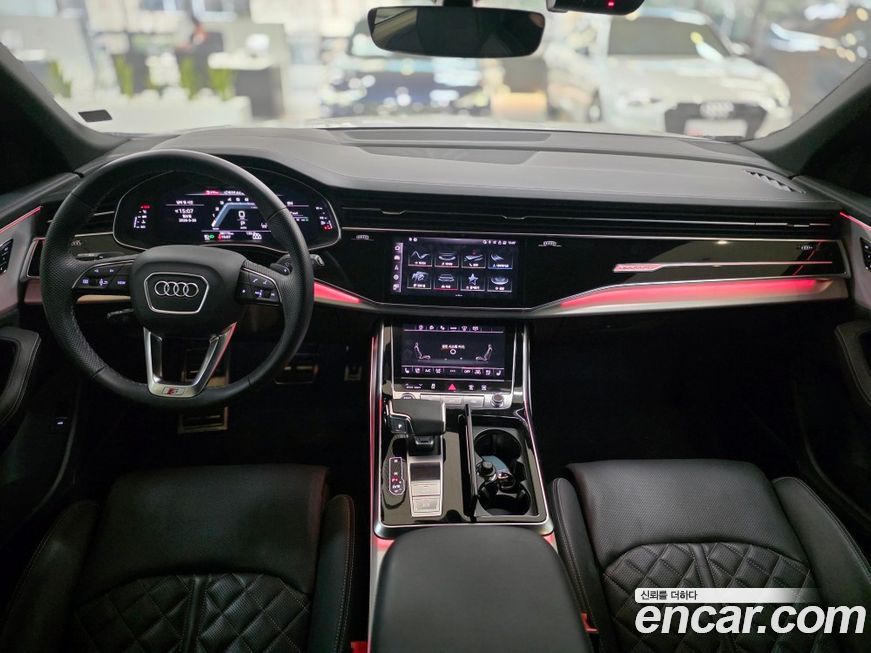Audi Q8 2023