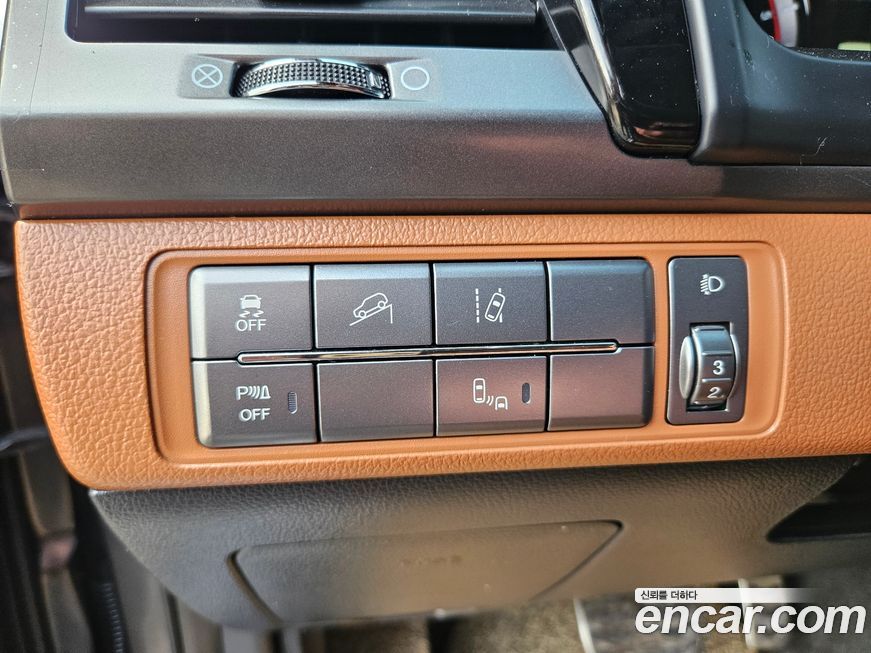 KG_Mobility_Ssangyong Rexton 2020