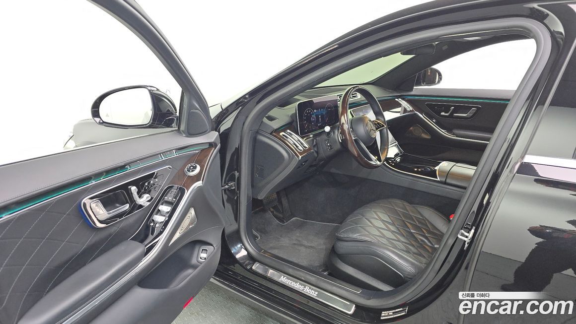 Mercedes-Benz S-Class 2021