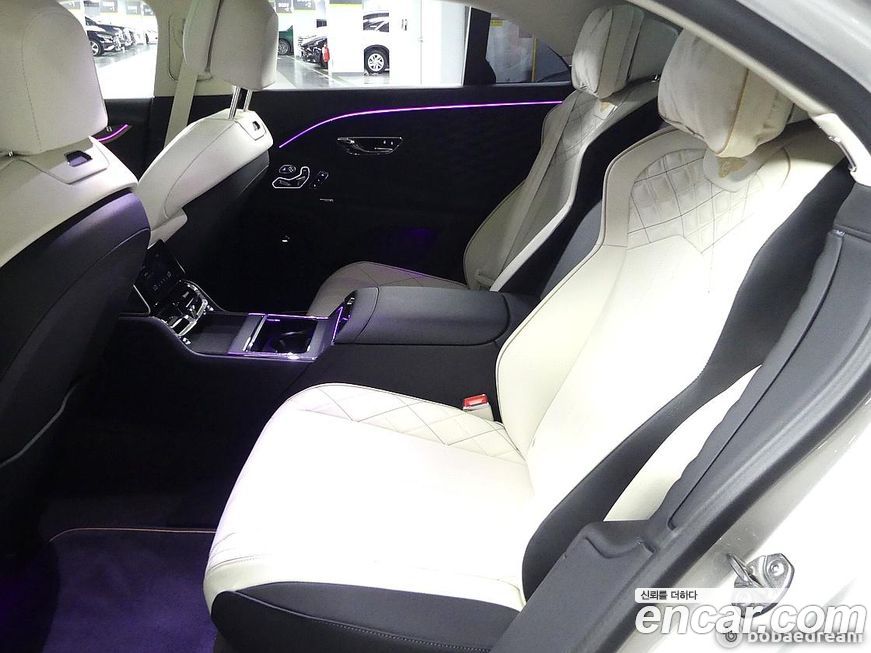 Bentley Flying Spur 2024