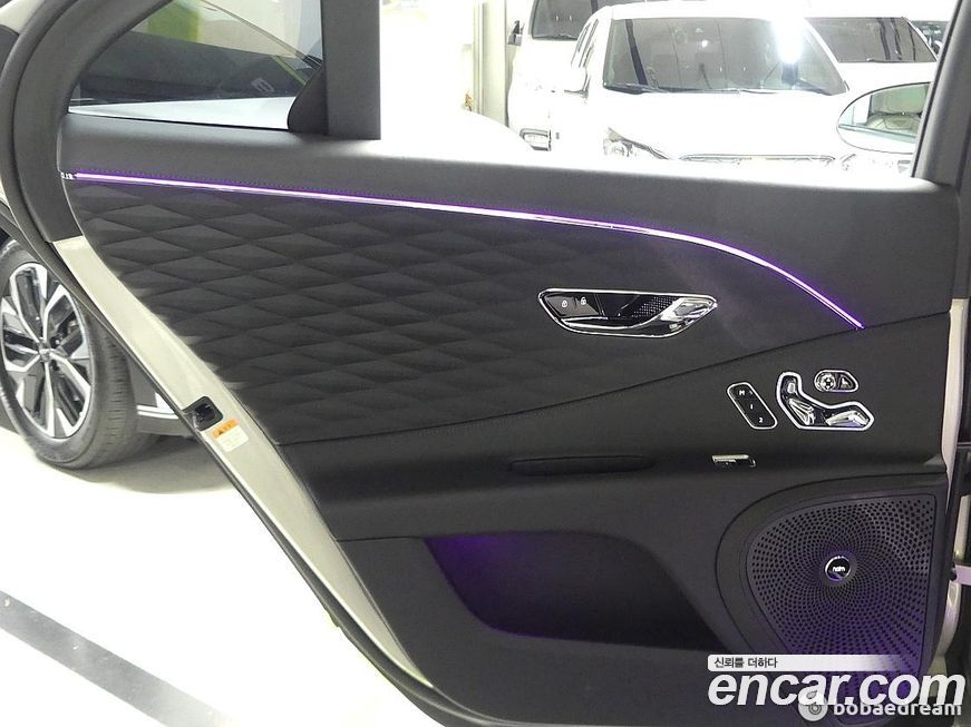 Bentley Flying Spur 2024