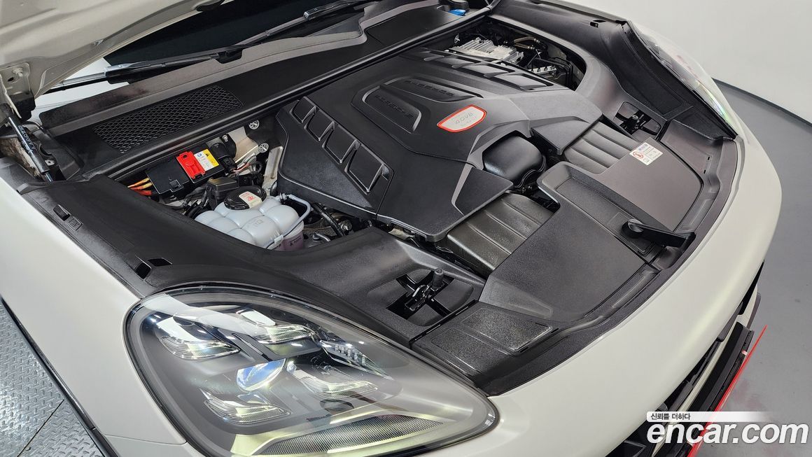 Porsche Cayenne 2023